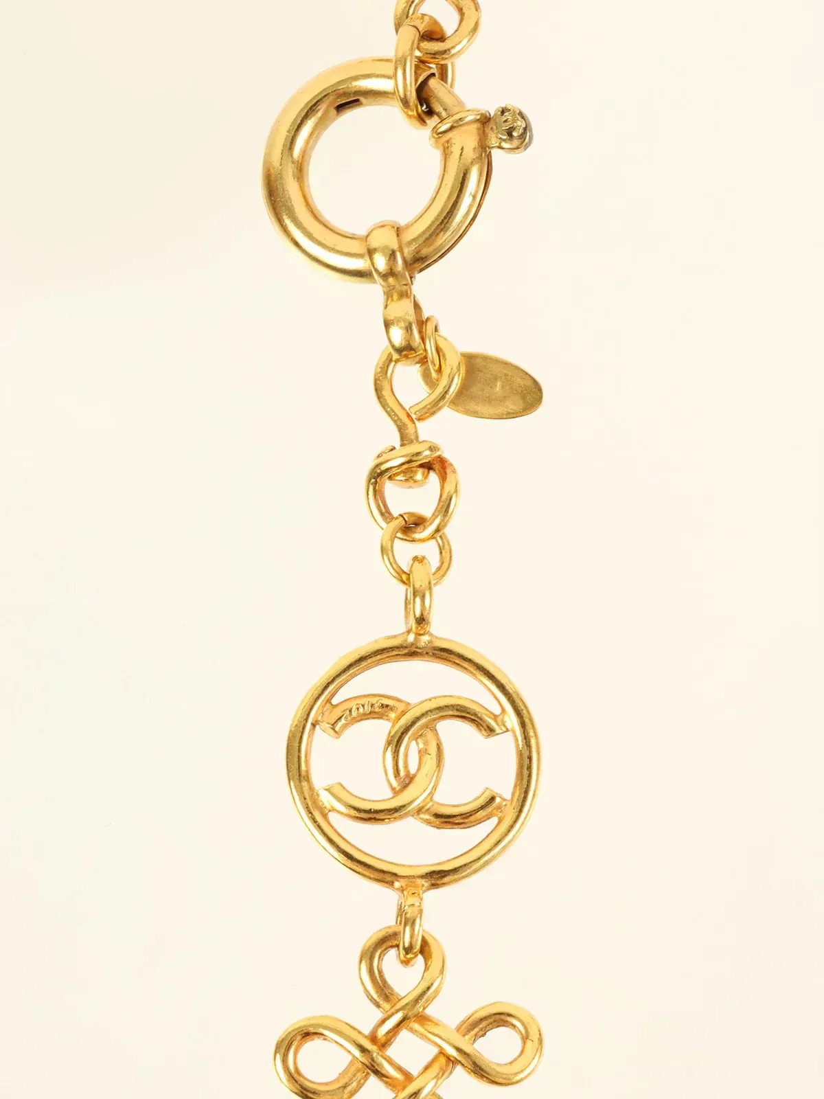 CHANEL 1993 Made Circle Cutout Cc Mark Design Chain Necklace Gold