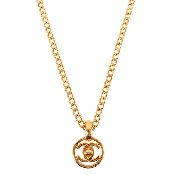 CHANEL 1997 Made Round Cutout Turn-Lock Necklace