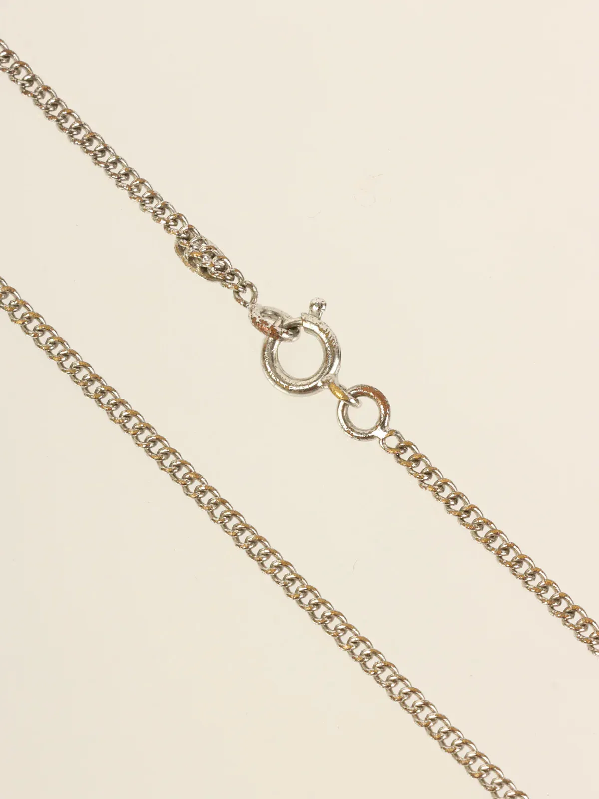 CHANEL 2006 Made Cc Mark Plate Necklaces Silver/Ivory