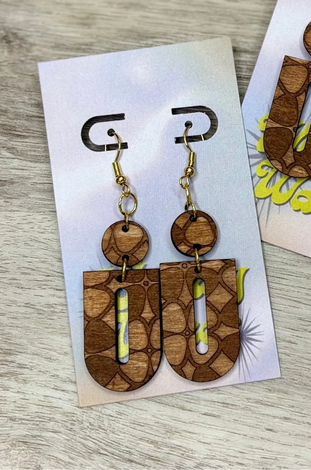 Engraved Retro Floral - Natural Wood Earrings