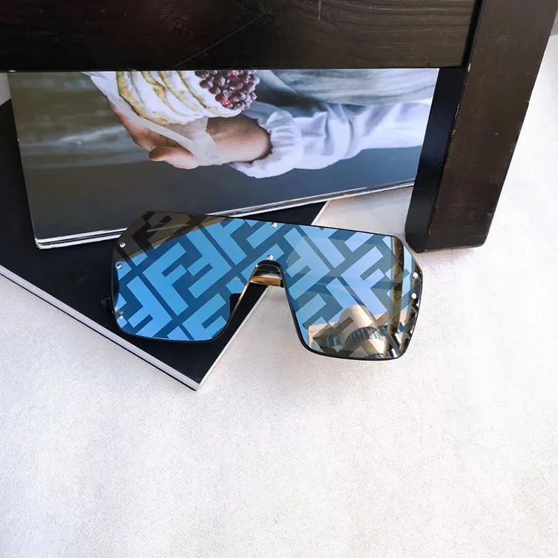 Oversized Retro Square Frame Transparent Sunglasses