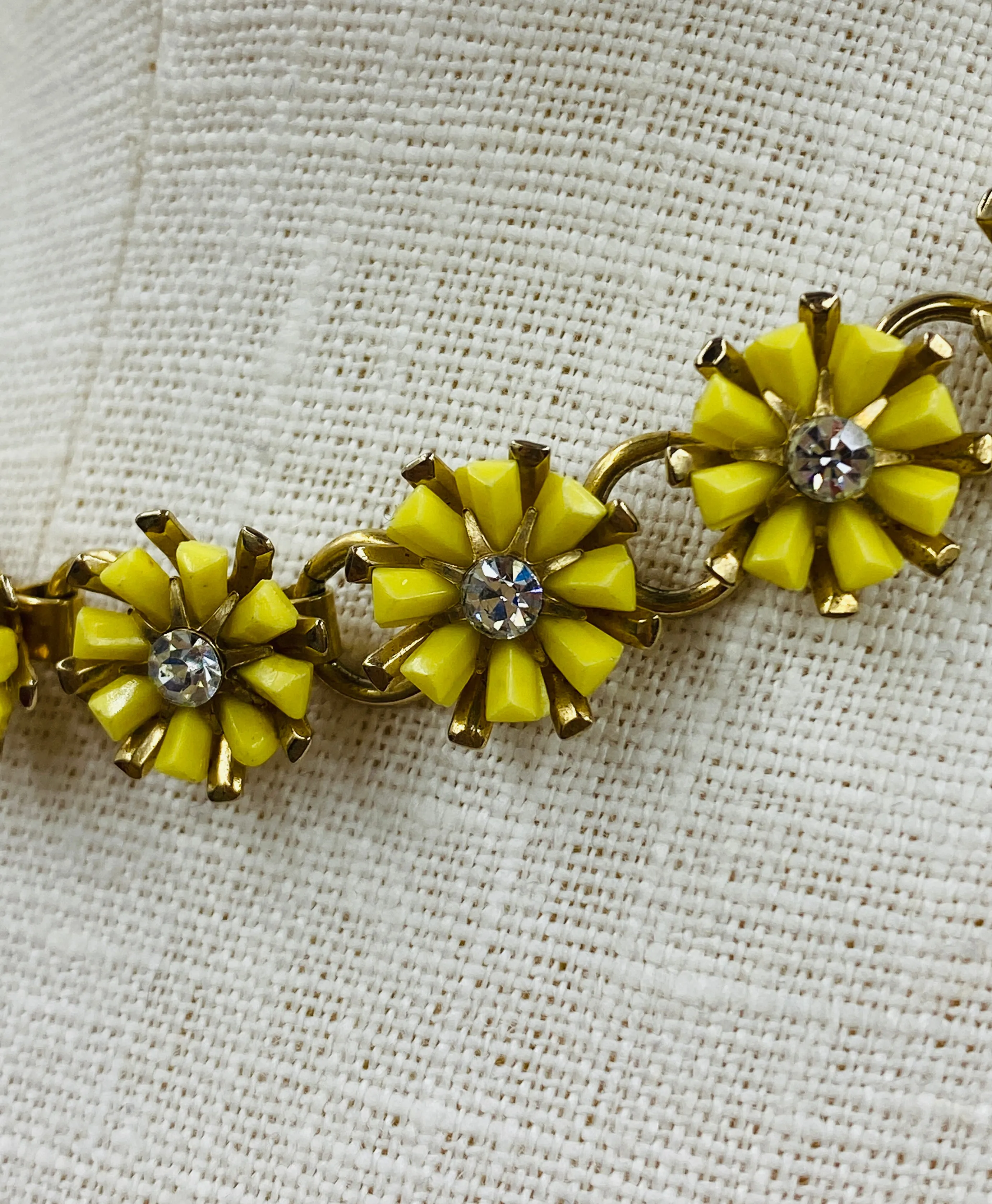 Vintage 1960s Yellow Rhinestone Flower Necklace
